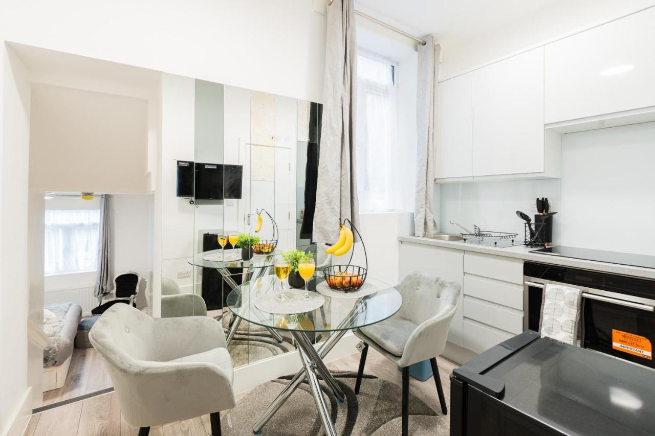 Large Studio Apartment 30 Mins To Oxford Street Лондон Экстерьер фото