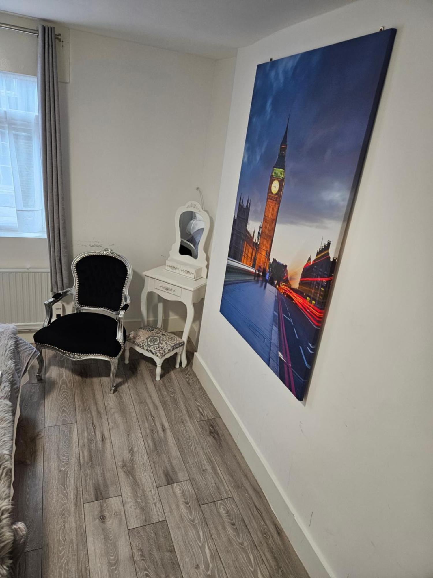 Large Studio Apartment 30 Mins To Oxford Street Лондон Экстерьер фото